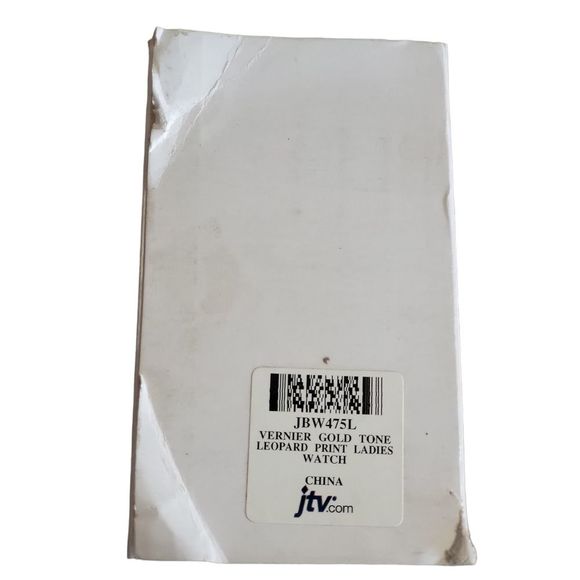 New Vernier Gold Tone Leopard Print Faux Chrono Ladies Tank Watch Sizeable Links - Picture 5 of 8